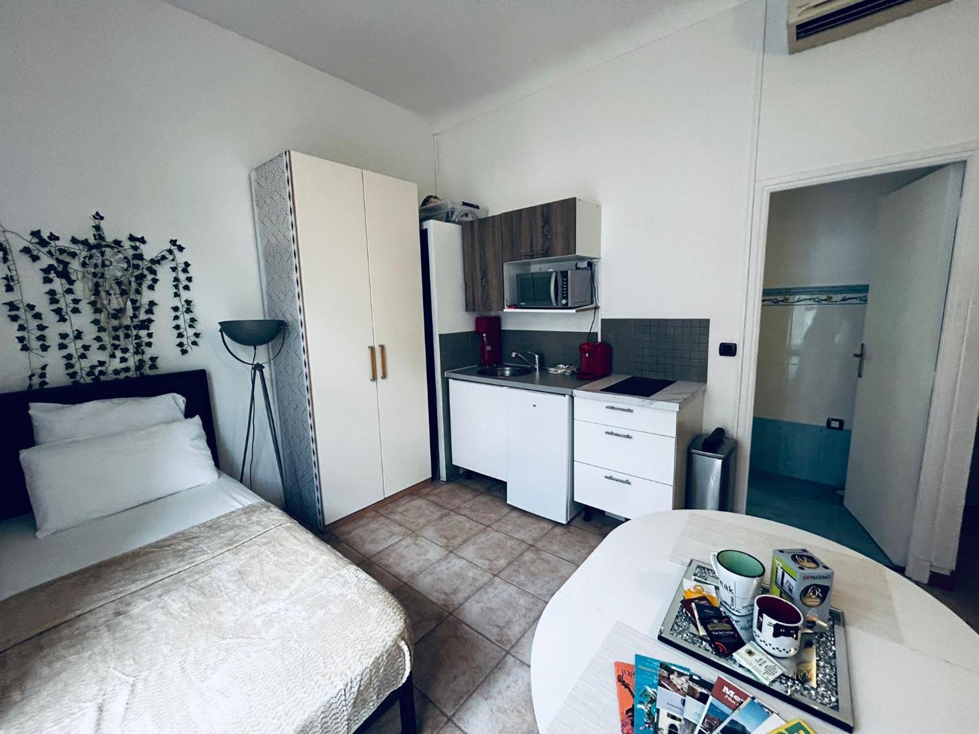 Lovely Studio Air Conditonned City Center Nice Bagian luar foto